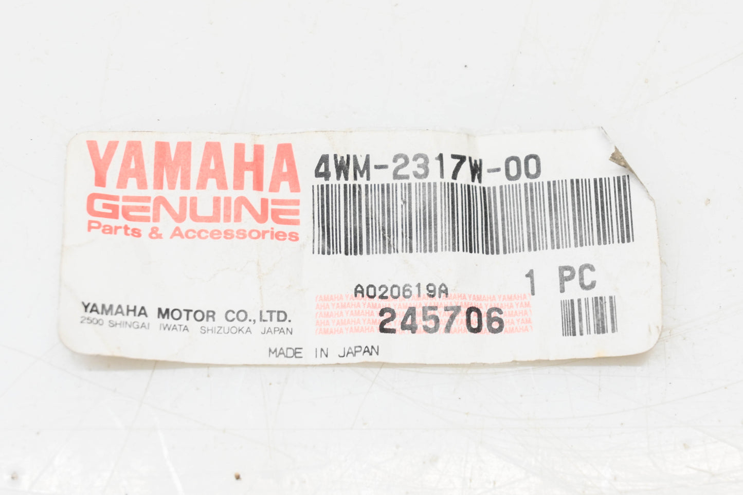 New OEM Yamaha 4WM-2317W-00-00 Rear Stay License Plate Bracket NOS