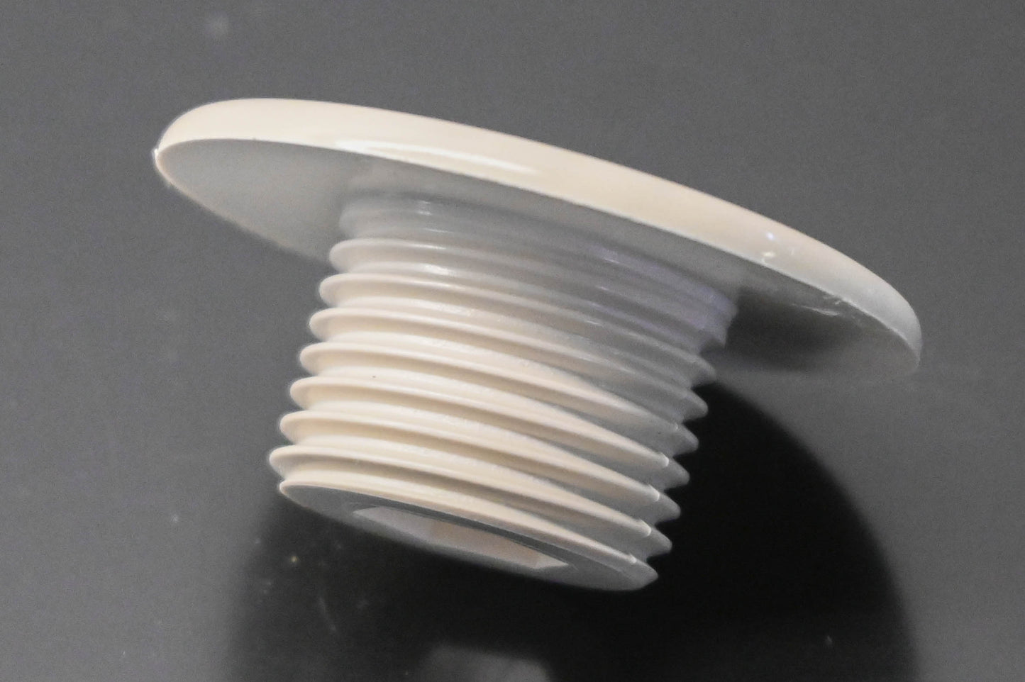 New OEM Yamaha FN8-6224F-01-00 Drain Body NOS