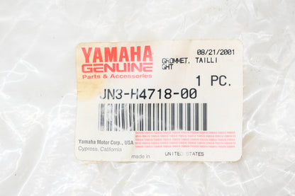 New OEM Yamaha JN3-H4718-00-00 Grommet NOS
