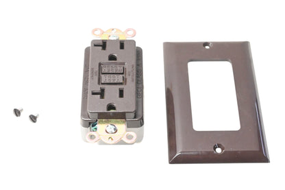 New OEM Yamaha 7MC-87221-A1-00, 99999-04283-00 Receptacle NOS