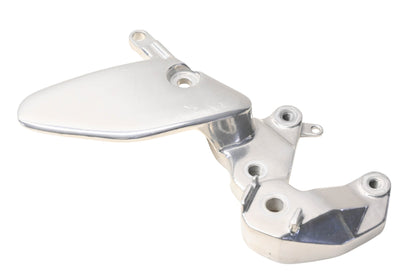 New OEM Yamaha 4FM-27443-02-00 Footpege Bracket NOS