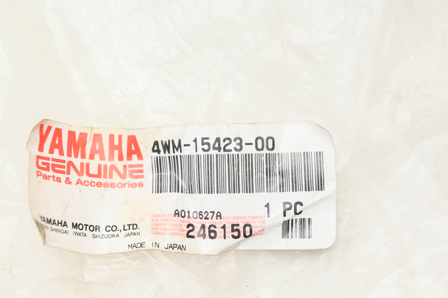 New OEM Yamaha 4WM-15423-00-00 Cover NOS