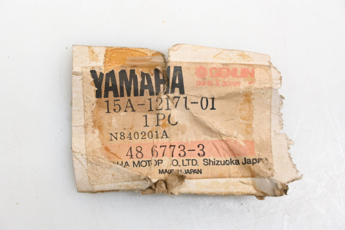 OEM Yamaha 15A-12171-01-00 Camshaft