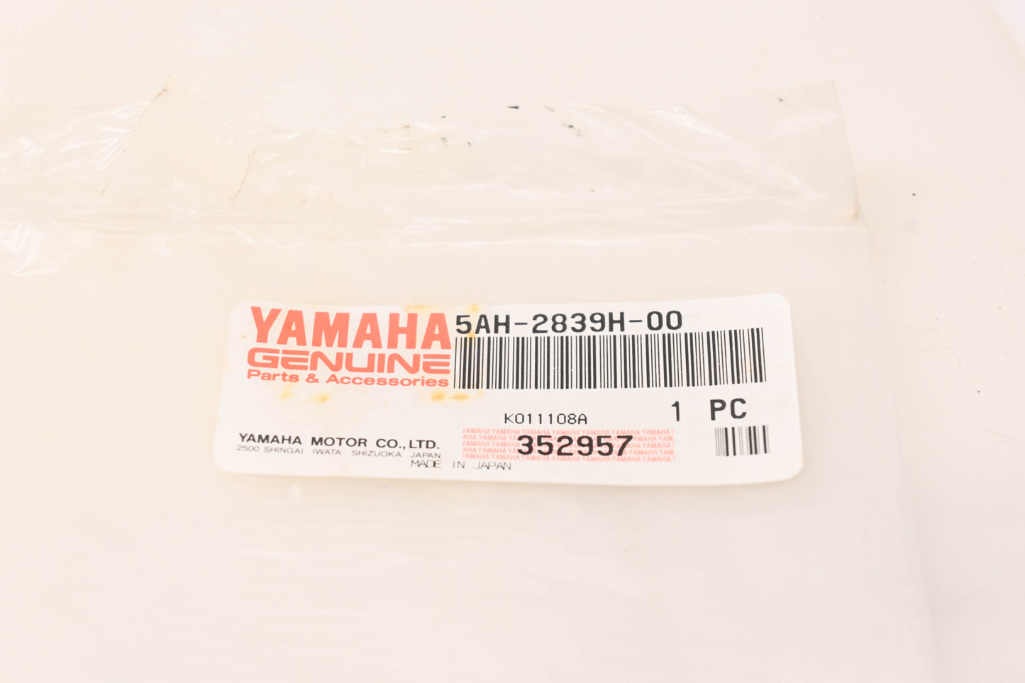 New OEM Yamaha 5AH-2839H-00-00 Emblem YZF Decal NOS