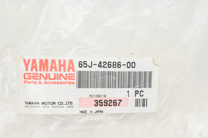 New OEM Yamaha 65J-42686-00-00 V225 Front Emblem NOS