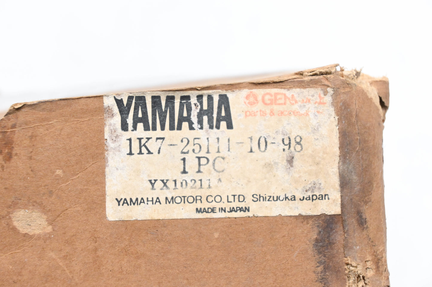 New OEM Yamaha 1K7-25111-10-98 Black Front Wheel Hub NOS