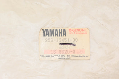 New OEM Yamaha 256-15451-00-00 Crank Case Cover Gasket NOS