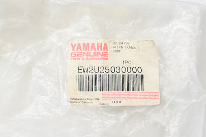 New OEM Yamaha EW2-U2503-00-00 Stern Gunwale Comp NOS