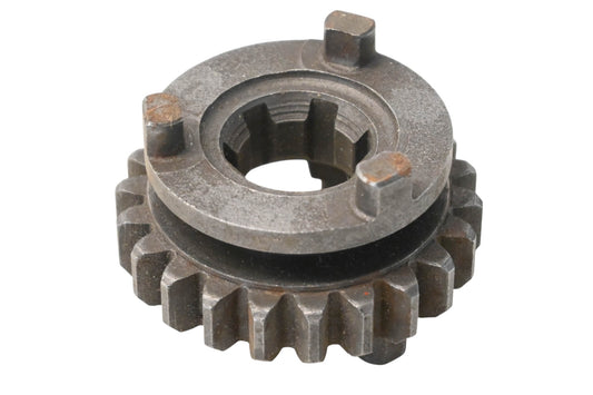 New OEM Yamaha 353-17131-01-00 3rd Pinion Gear NOS