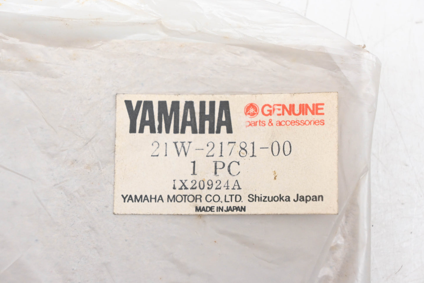 New OEM Yamaha 21W-21781-00-00 Black White #1 Emblem Decal NOS