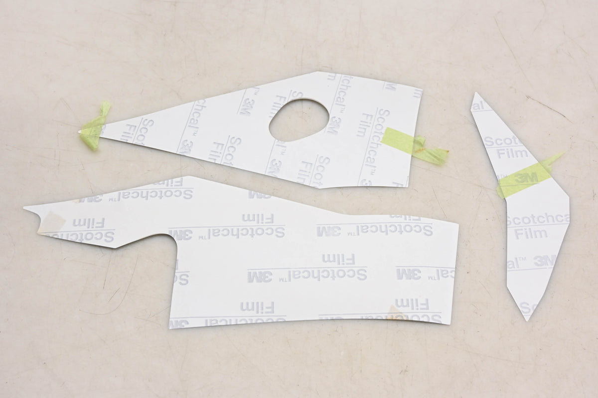 New OEM Yamaha 5PW-28301-00-00 YZFR1R-F White Blue Grey Lower Cowling Graphic Kit NOS