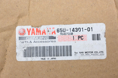 New OEM Yamaha 65U-14301-01-00 Mikuni Carburetor Assembly NOS