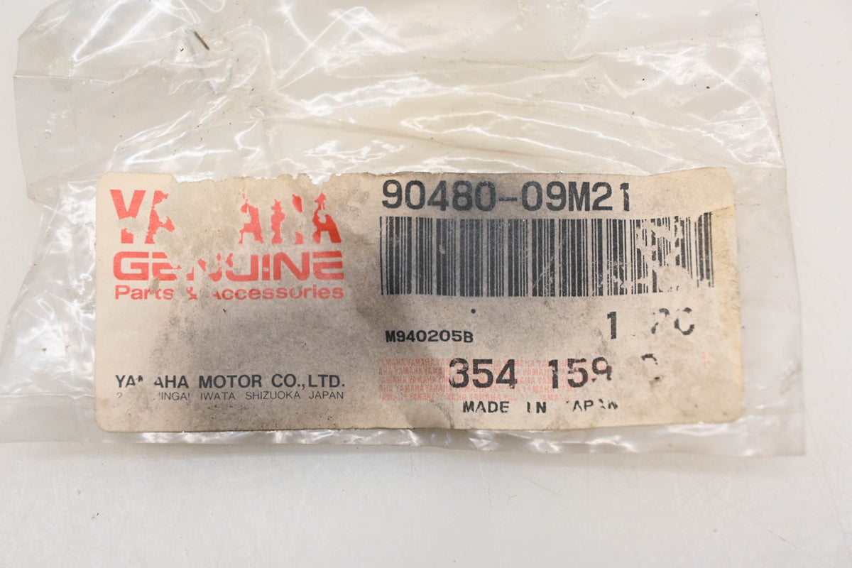 New OEM Yamaha 90480-09M21-00 Grommet NOS