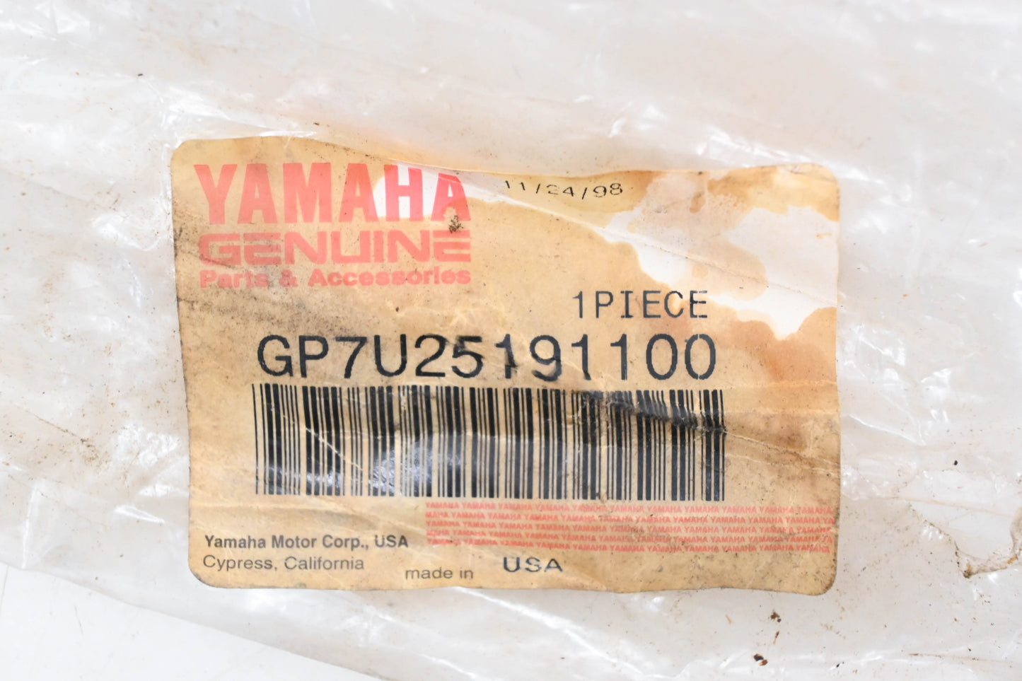 New OEM Yamaha GP7-U2519-11-00 Red Gunwale Cover Trim NOS