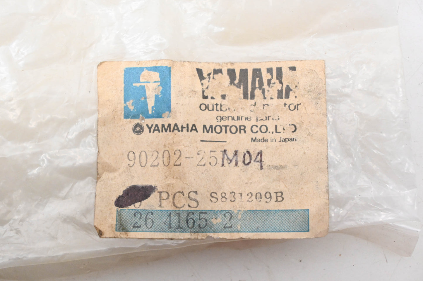 New OEM Yamaha 90202-25M04-00 Plate Washers NOS