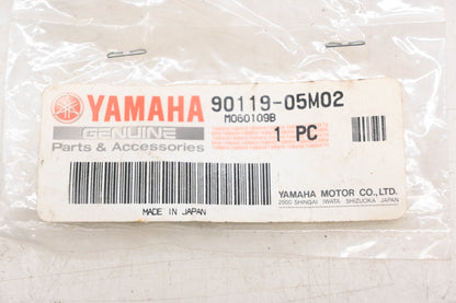 New OEM Yamaha 90119-05M02-00 Bolt & Washer NOS
