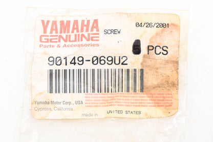 New OEM Yamaha 90149-069U2-00 Screws Qty 3 NOS