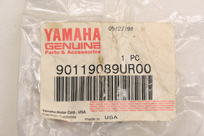 New OEM Yamaha 90119-089UR-00 Bolt & Washer NOS