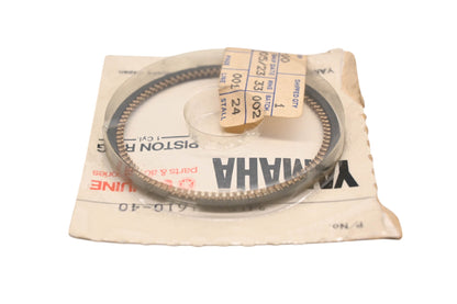 New OEM Yamaha 3HE-11610-40-00 Piston Ring Kit NOS