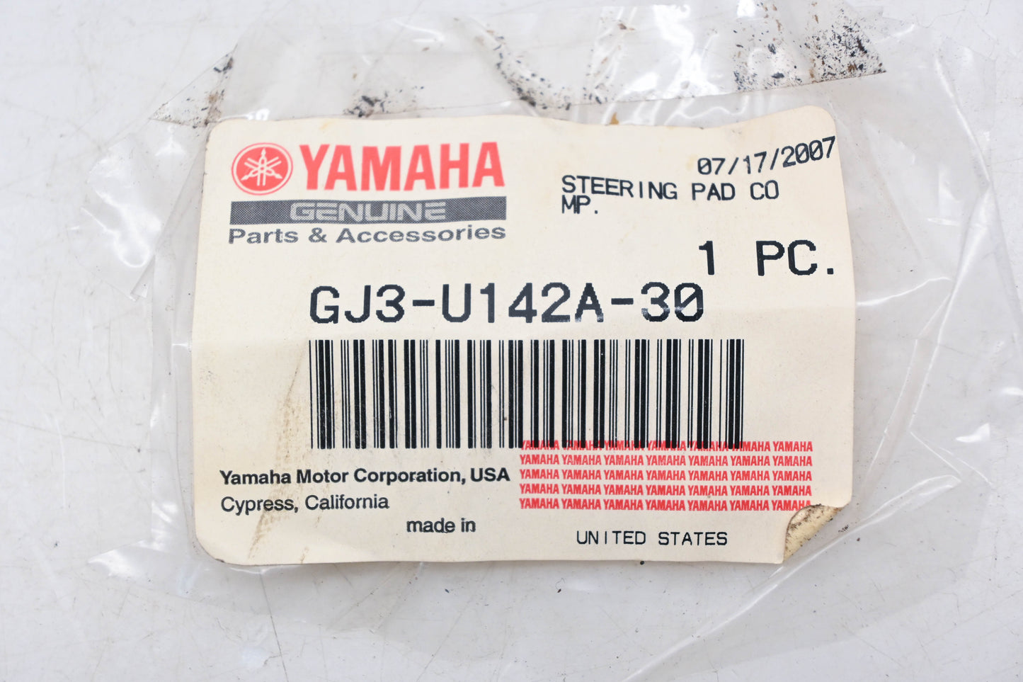 New OEM Yamaha GJ3-U142A-30-00 Purple Handlebar Pad NOS