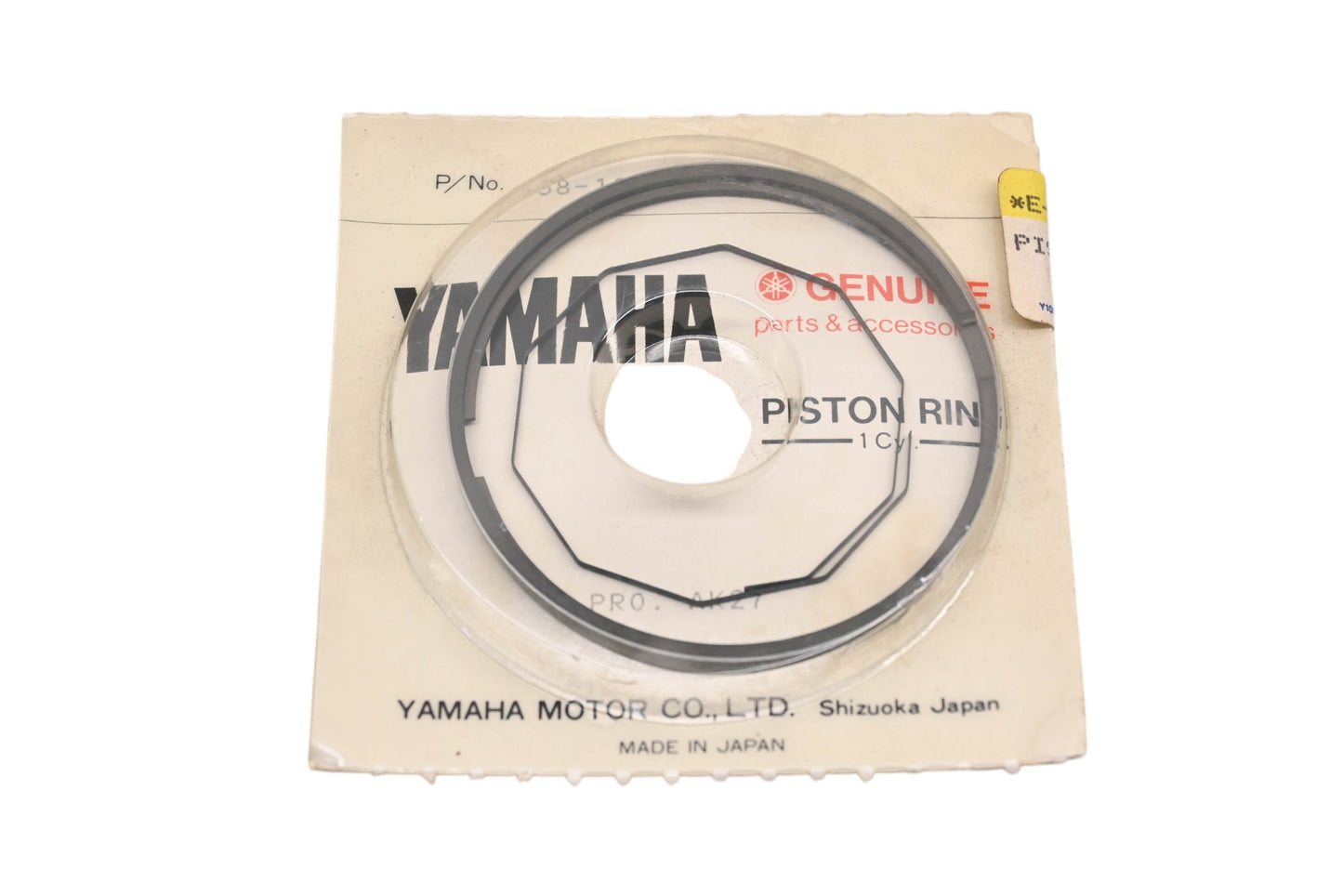 New OEM Yamaha 438-11610-10-00 Piston Ring Kit NOS
