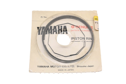 New OEM Yamaha 438-11610-10-00 Piston Ring Kit NOS