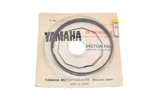 New OEM Yamaha 438-11610-10-00 Piston Ring Kit NOS