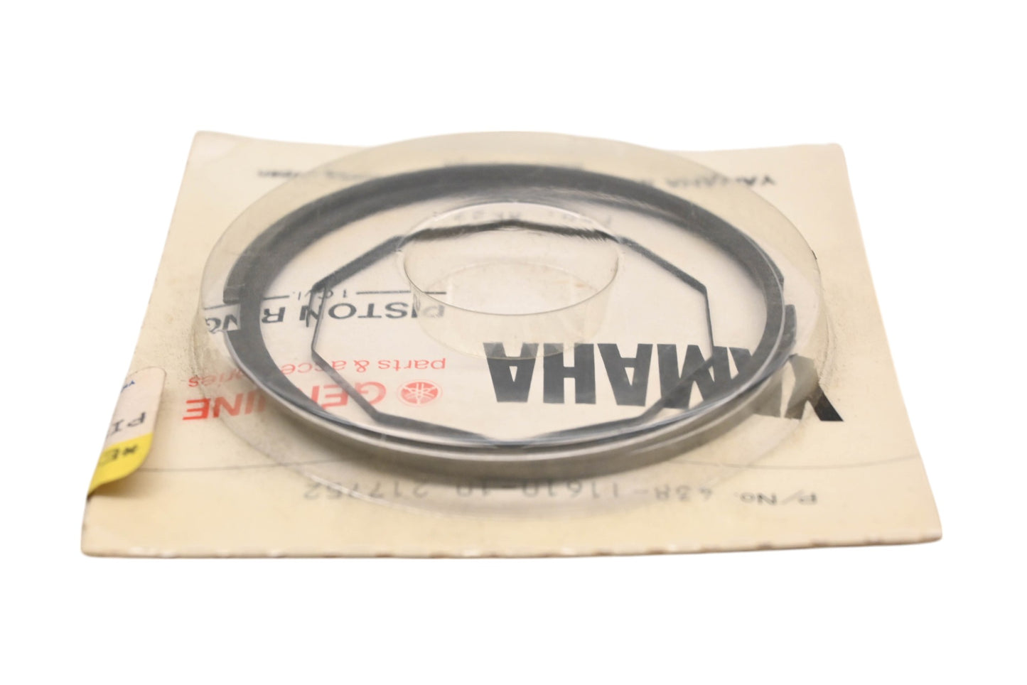 New OEM Yamaha 438-11610-10-00 Piston Ring Kit NOS