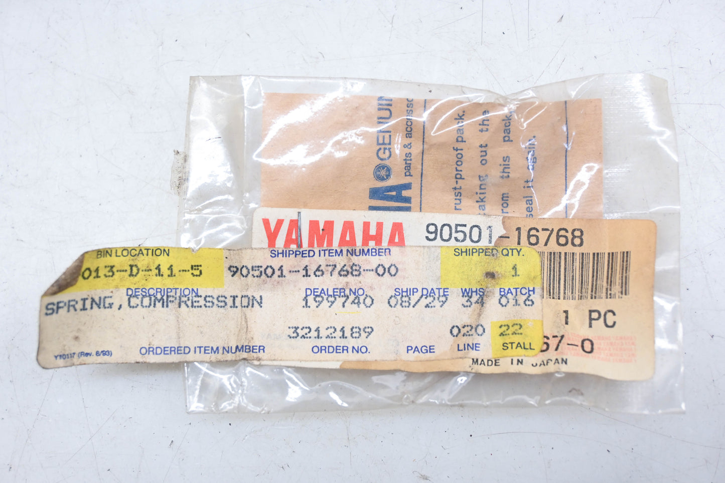 New OEM Yamaha 90501-16768-00 Compression Spring NOS