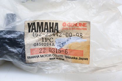 New OEM Yamaha 462-23442-00-98 Handle Lower Holder NOS