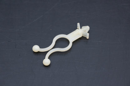 New OEM Yamaha 90464-11816-00 Clamp Clip NOS
