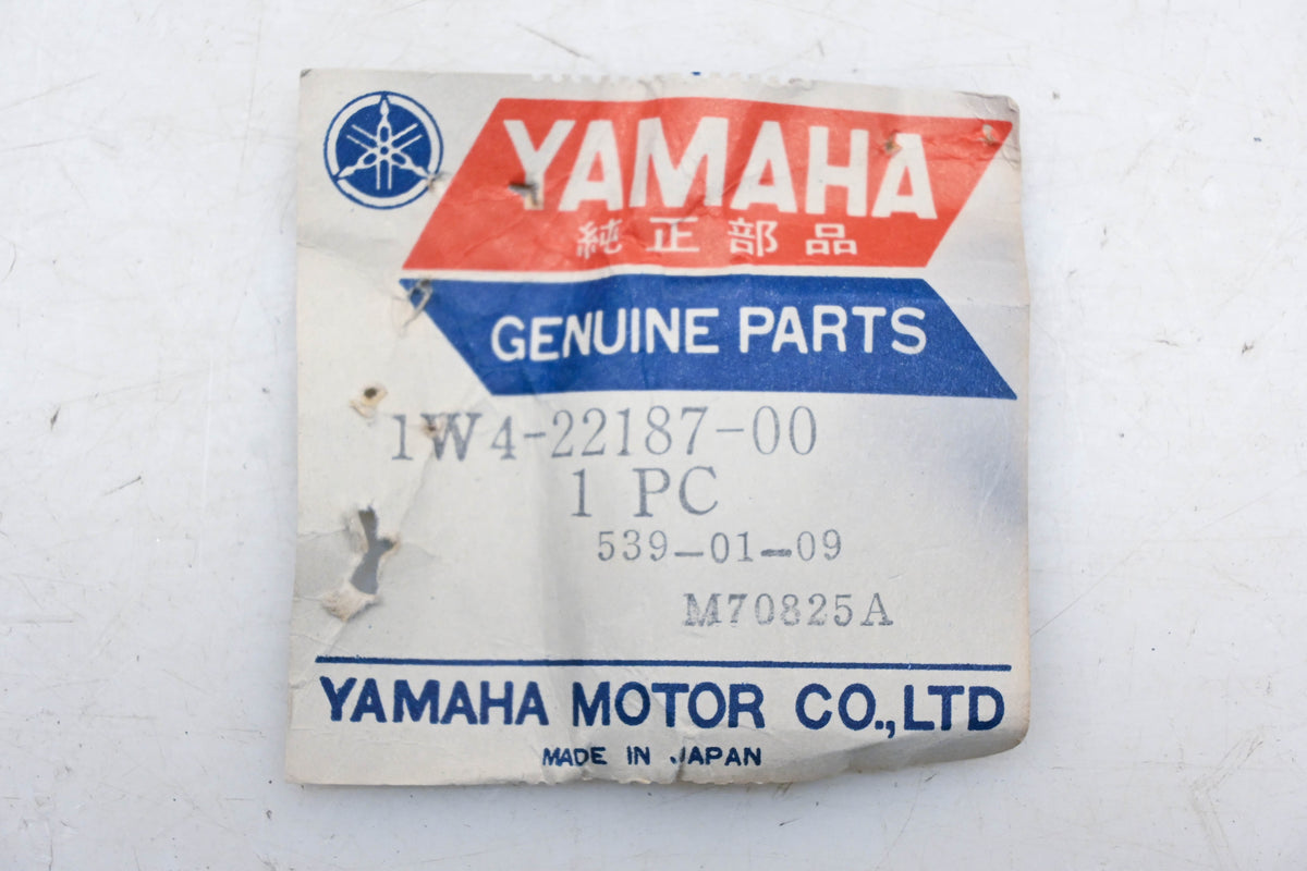 New OEM Yamaha 1W4-22187-00-00 Chain Guide NOS