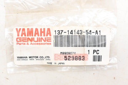 New OEM Yamaha 137-14143-54-A1 Main Jet #270 NOS