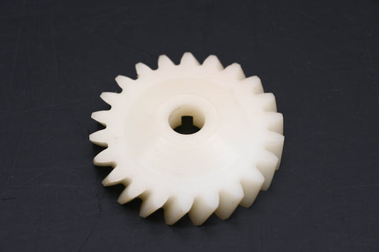 New OEM Yamaha 280-13178-00-00 Oil Pump Drive Gear NOS