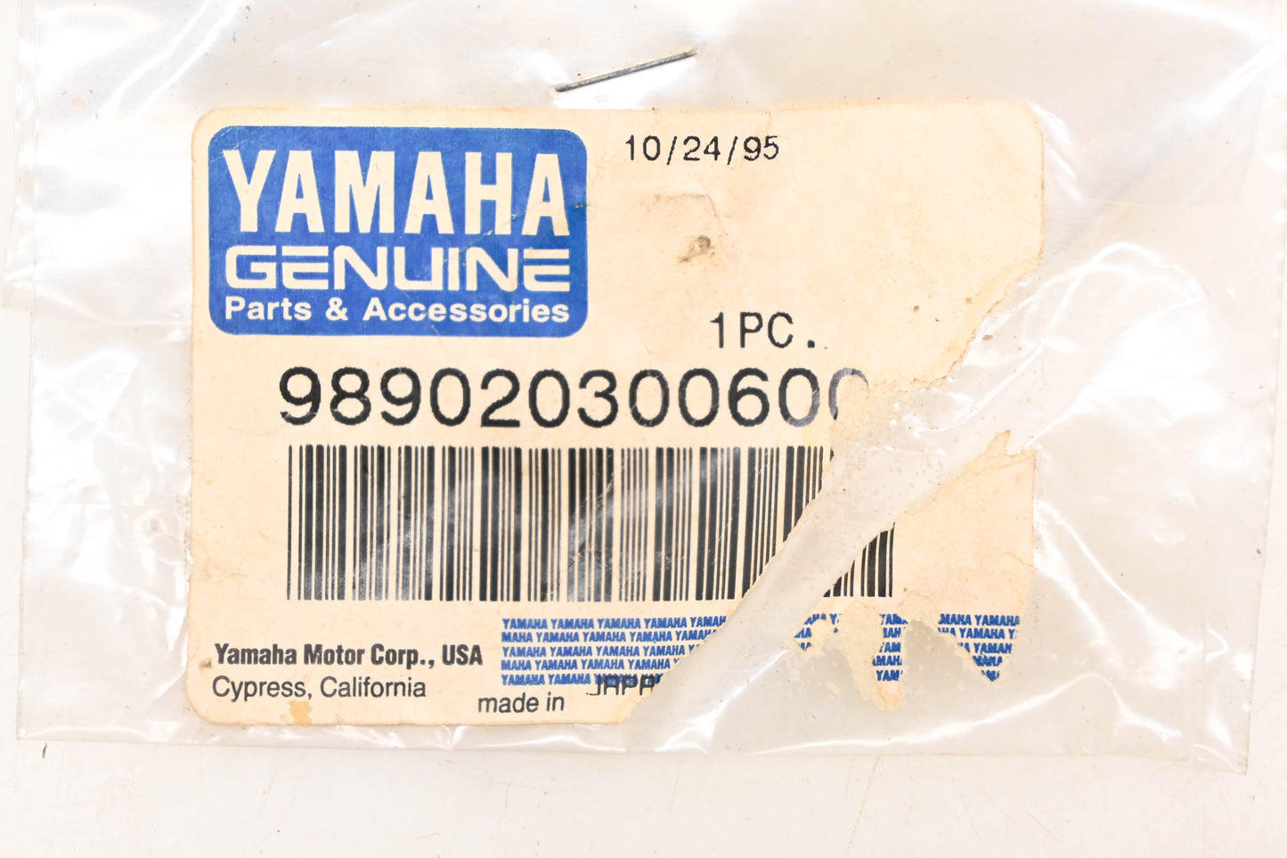 New OEM Yamaha 98902-03006-00 Carburetor Screws Qty 2 NOS