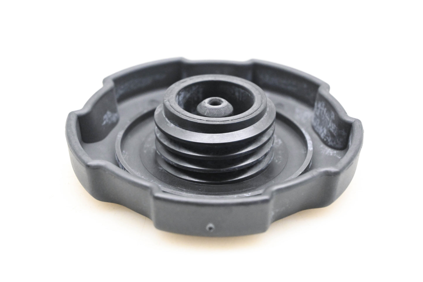 New OEM Yamaha GJ3-U778B-00-00 Oil Tank Cap NOS