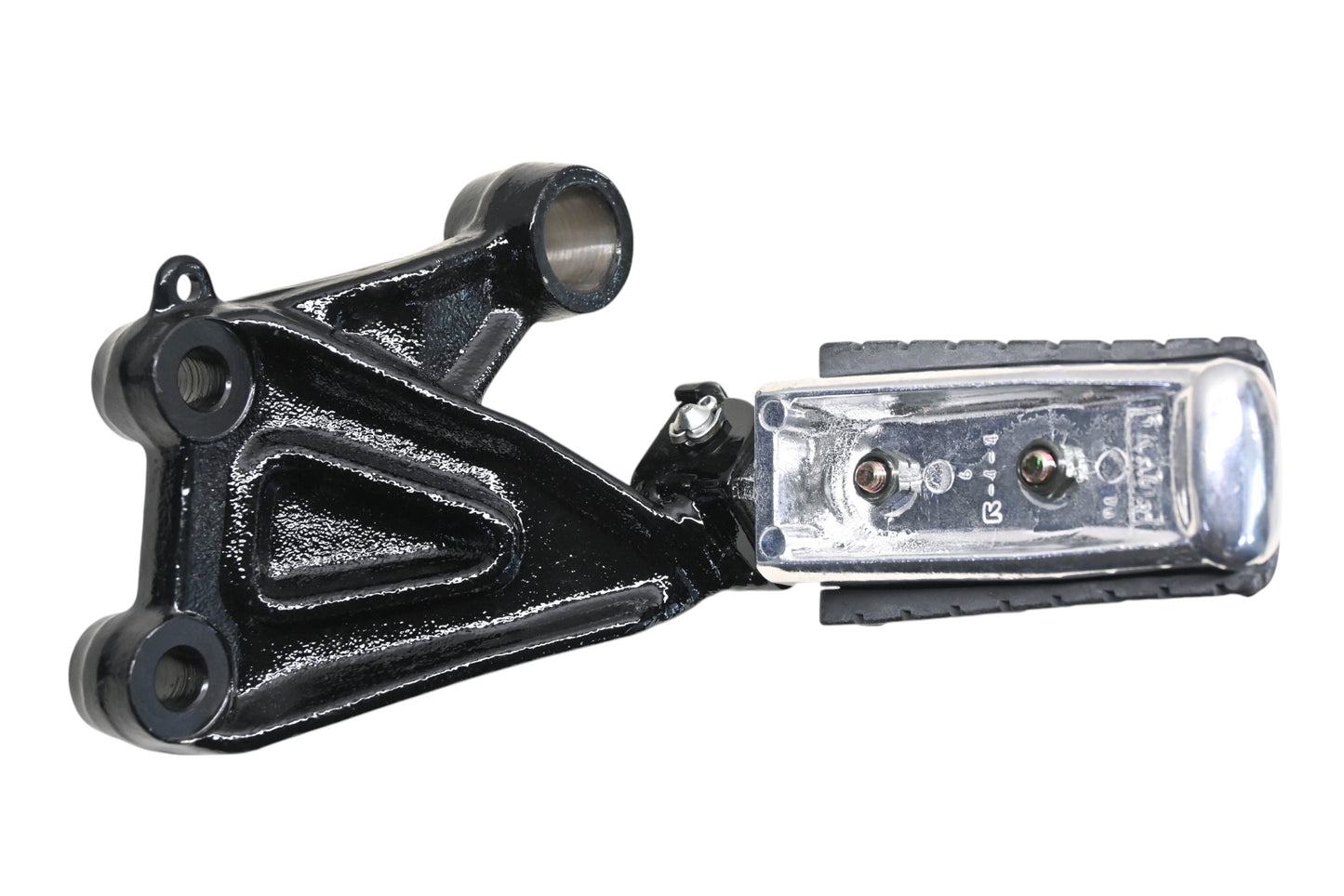 New OEM Yamaha 1UT-27420-10-00 Front Right Footrest Assembly NOS