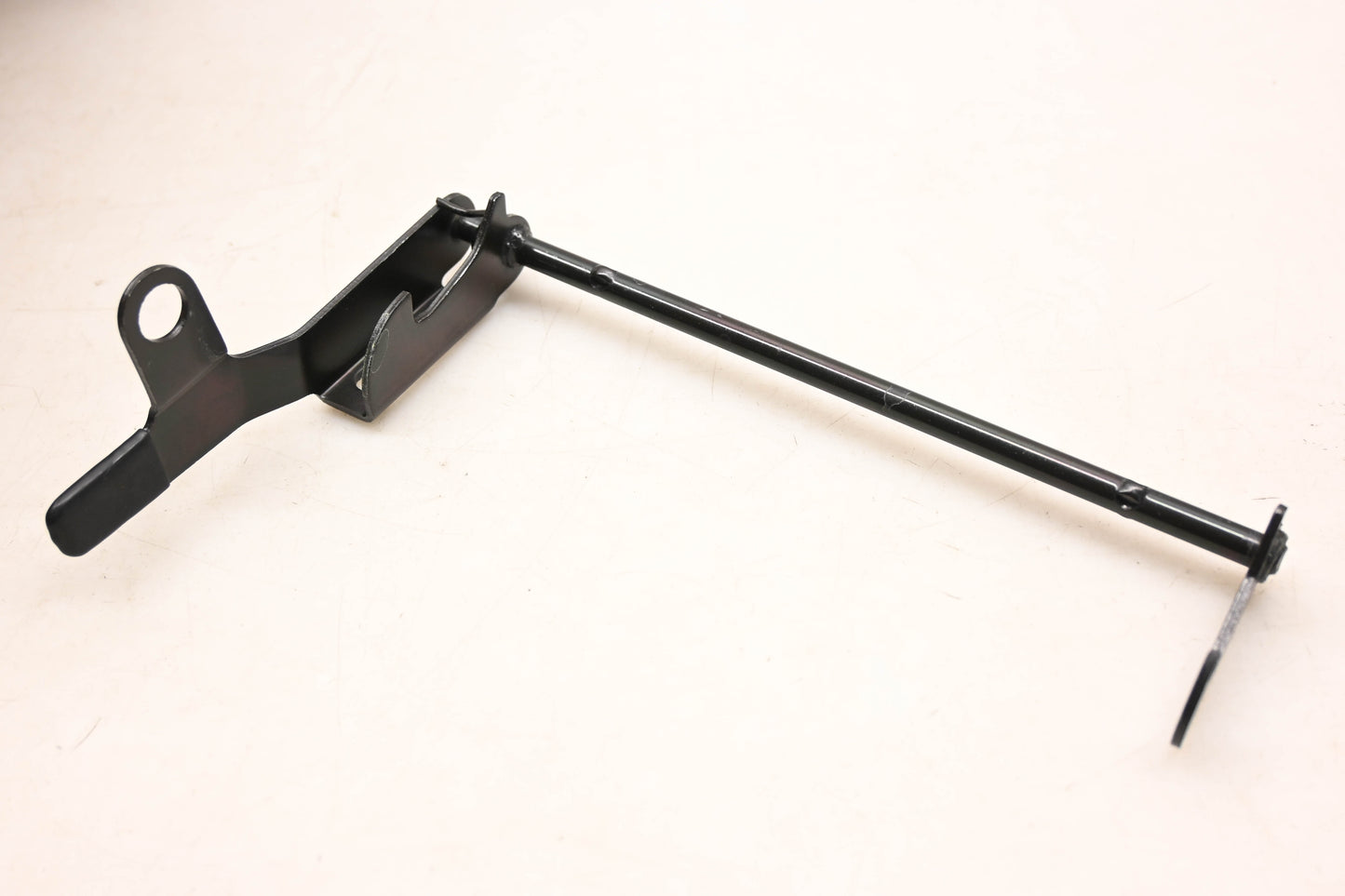 New OEM Yamaha 4H7-24776-00-00 Seat Hook Assembly NOS