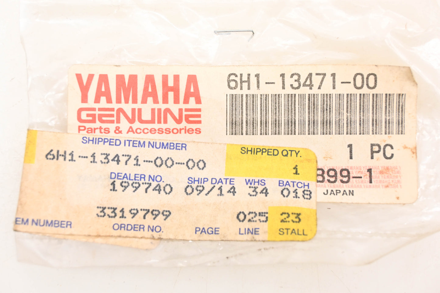 New OEM Yamaha 6H1-13471-00-00 Oil Pump Drain Plug Screw NOS