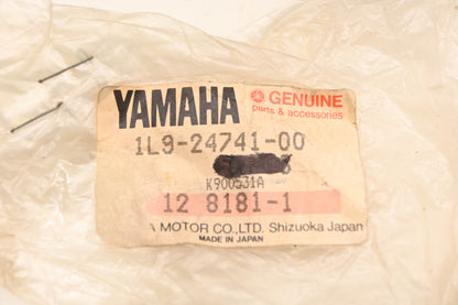 New OEM Yamaha 1L9-24741-00-00 Seat Pad NOS