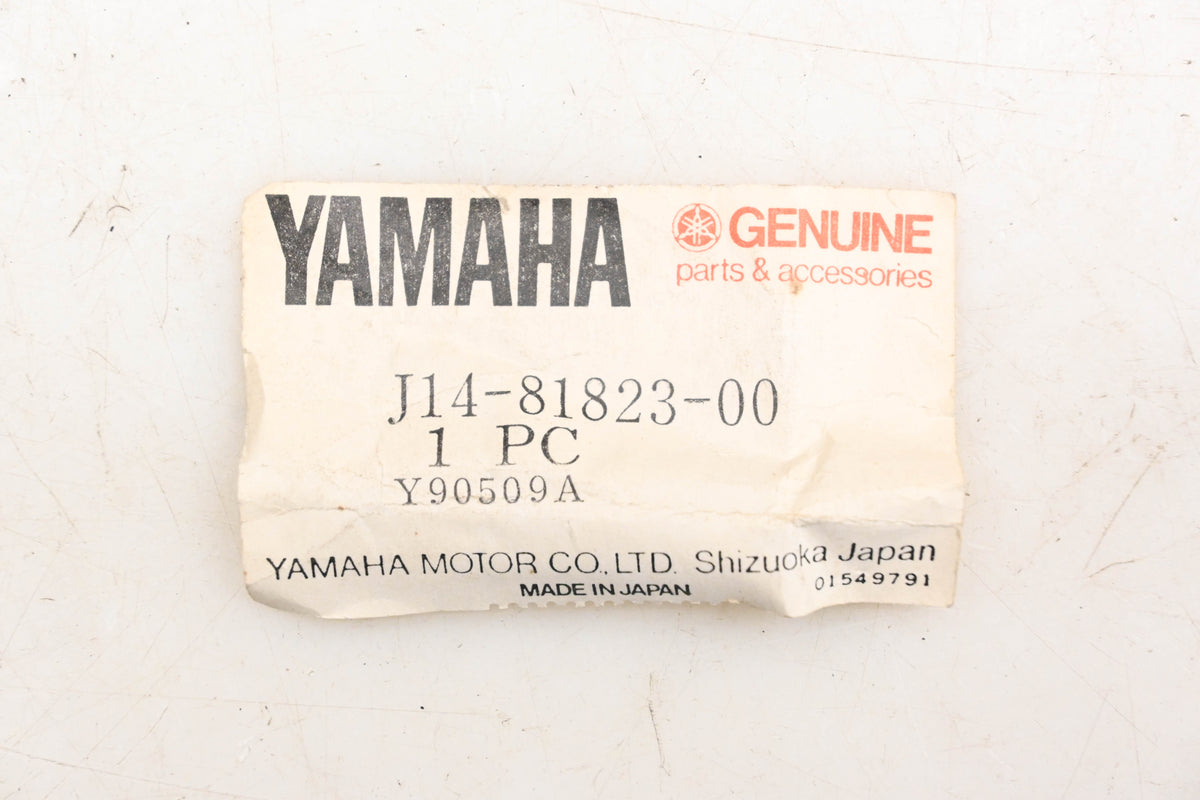 New OEM Yamaha J14-81823-00-00 Starter Motor Stay Bracket NOS