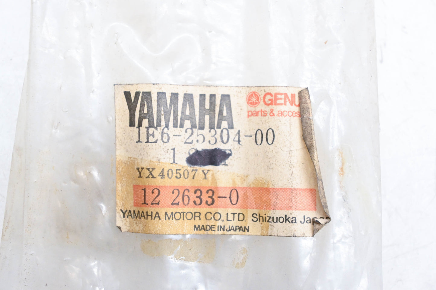 New OEM Yamaha 1E6-25304-00-00 Spokes & Nipples NOS