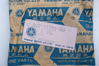 New OEM Yamaha 427-17231-00-00 Wheel Gear #3 NOS