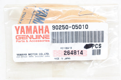 New OEM Yamaha 90250-05010-00 Straight Pin NOS