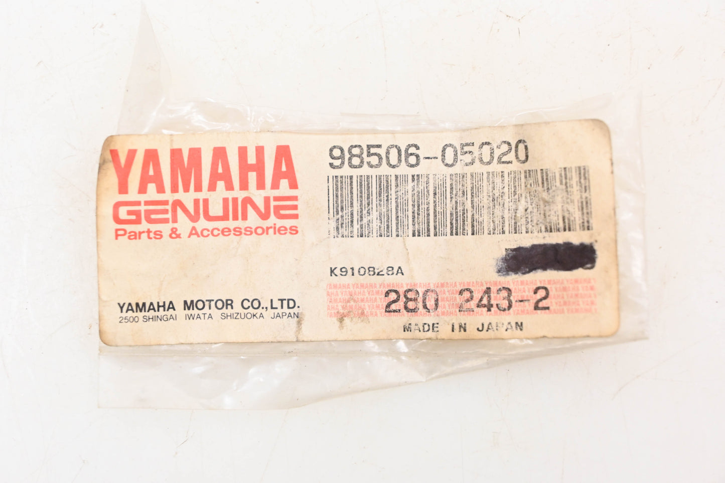 New OEM Yamaha 98506-05020-00 Pan Head Screw NOS