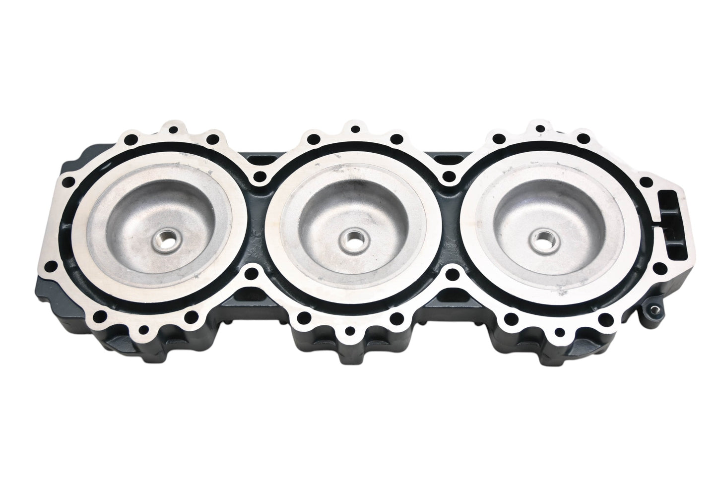 New OEM Yamaha 61A-11111-00-94 Cylinder Head NOS