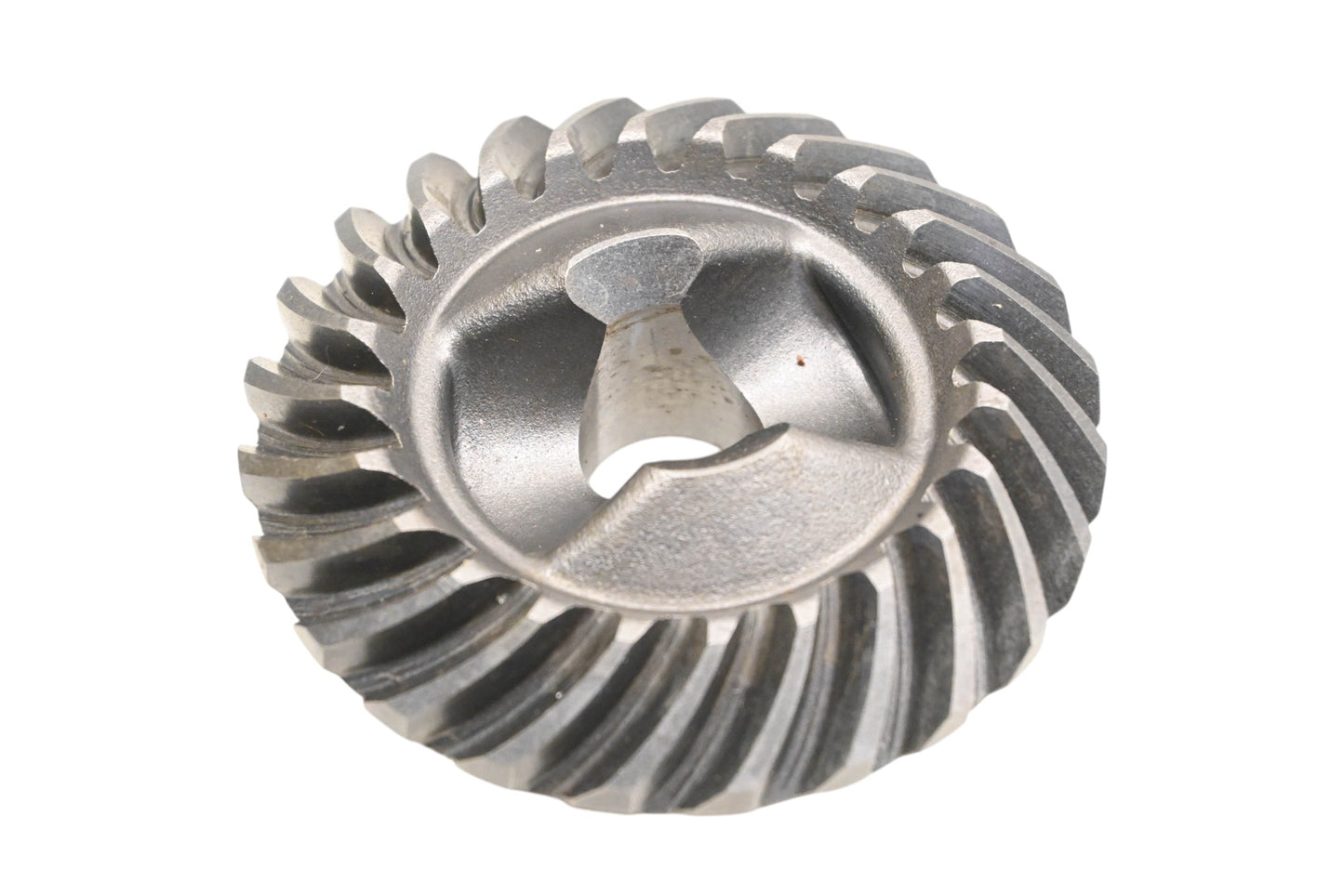 New OEM Yamaha 1YW-17552-00-00 Driven Pinion Gear NOS