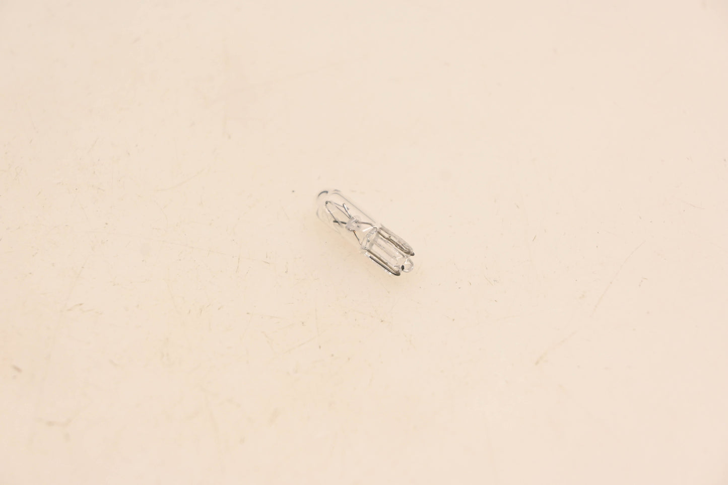 New OEM Yamaha 4YR-83517-10-00 Meter Bulb NOS
