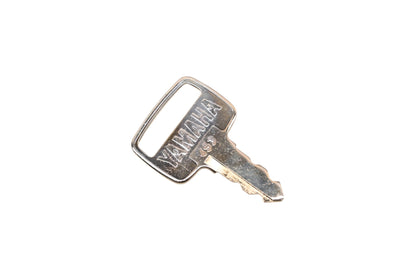 New OEM Yamaha 90890-55822-00 Key #453 NOS