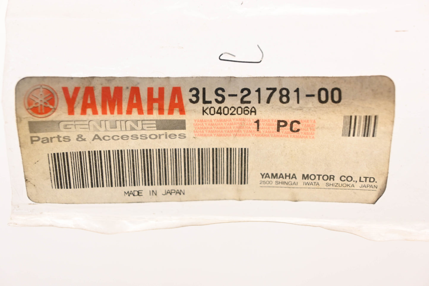 New OEM Yamaha 3LS-21781-00-00 Emblem NOS